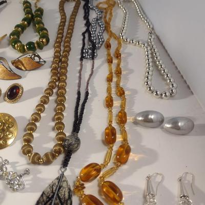 Collection of Fashion Jewelry (#16)