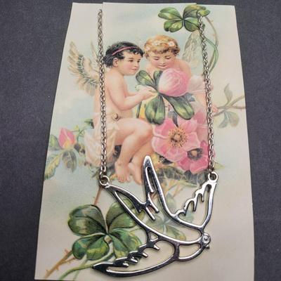Fun Fashion Jewelry 4pcs