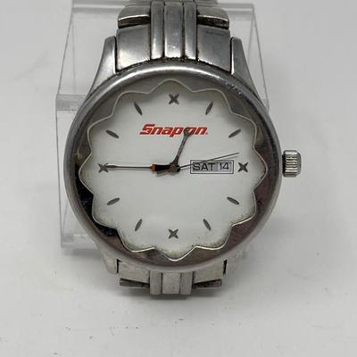 Snap ON Wrist Watch Date Hour Minute