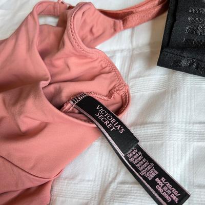 Lot Womenâ€™s Active Ware - Spanx, Elietian, Pink