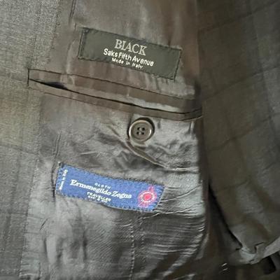 Lot of 8 Mens Suits Sz. XL