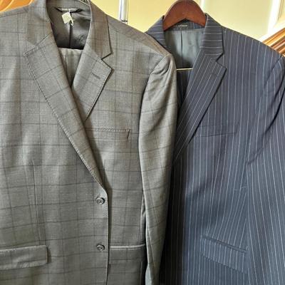 Lot of 8 Mens Suits Sz. XL
