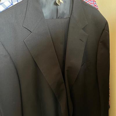Lot of 8 Mens Suits Sz. XL