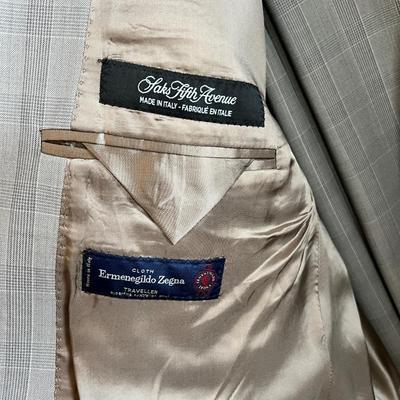 Lot of 8 Mens Suits Sz. XL