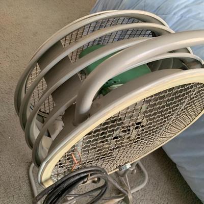 Vintage Westinghouse MobilAire standing fan