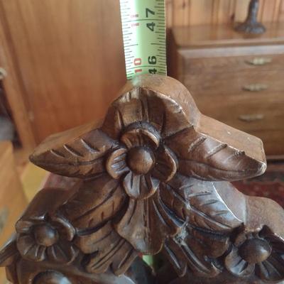 Antique Carved Walnut Victorian Design Chair