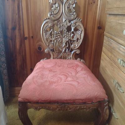 Antique Carved Walnut Victorian Design Chair