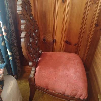 Antique Carved Walnut Victorian Design Chair