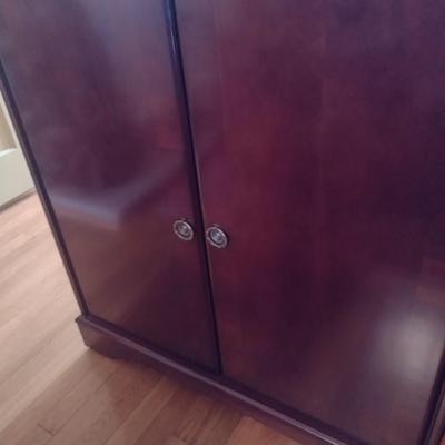 Mahogany Finish Credenza Media Cabinet (No Contents)