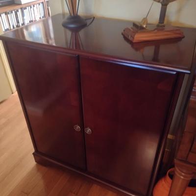 Mahogany Finish Credenza Media Cabinet (No Contents)
