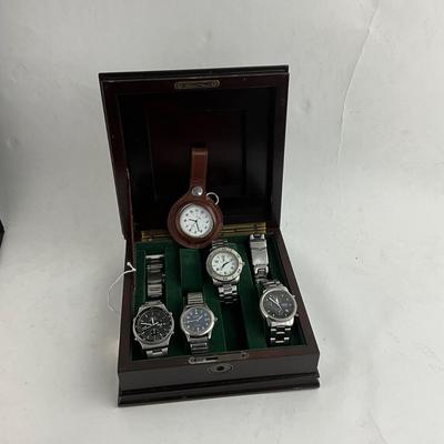 1406 Lot of Men's Watches w/Display Box