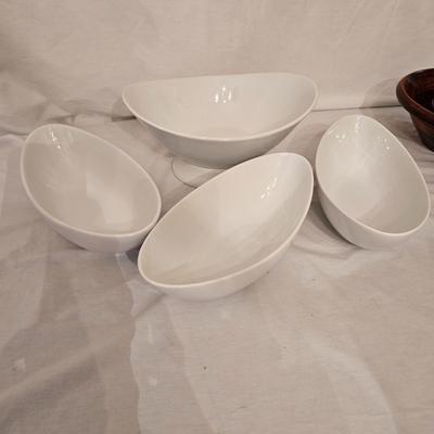 Serving Bowls, Saucer Set, and Wooden Salad Bowls (K-DW)