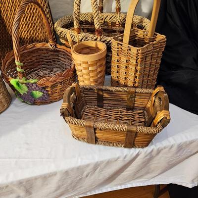 Collection of Baskets (B-JS)