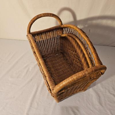 Collection of Baskets (B-JS)