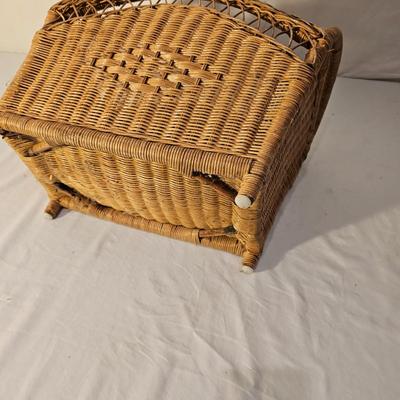 Collection of Baskets (B-JS)
