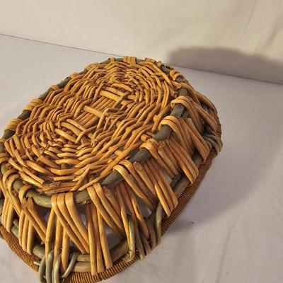 Collection of Baskets (B-JS)