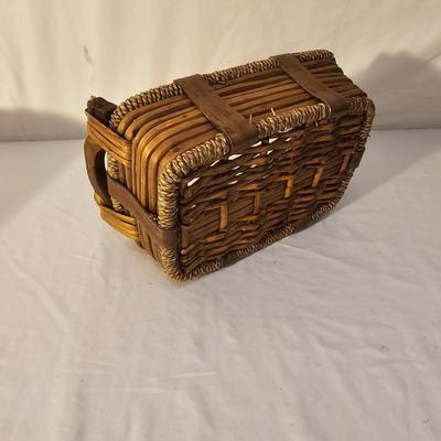 Collection of Baskets (B-JS)