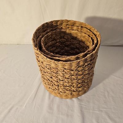 Collection of Baskets (B-JS)