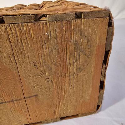 Collection of Baskets (B-JS)