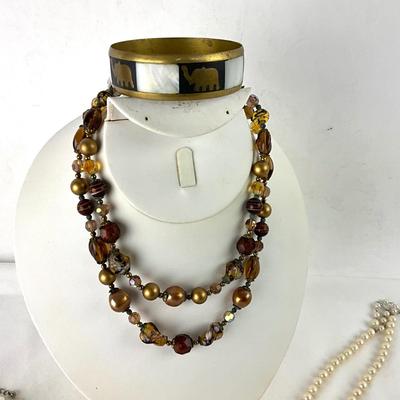 1412 Pearl Beaded Costume Jewelry Lot