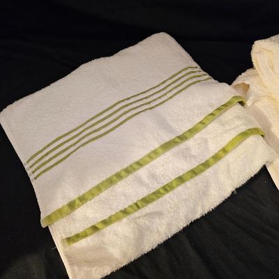 Assorted Towels, Bath Mats & More (B-JS)