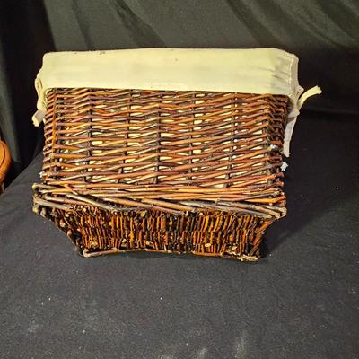 Laundry Baskets & More (L-JS)