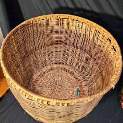 Laundry Baskets & More (L-JS)