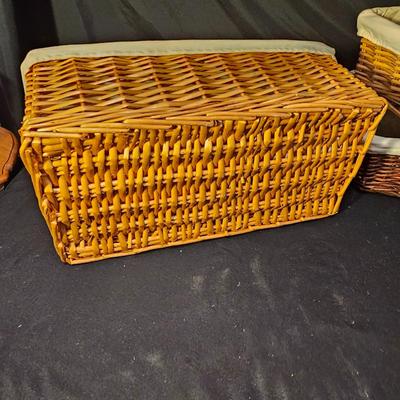 Laundry Baskets & More (L-JS)