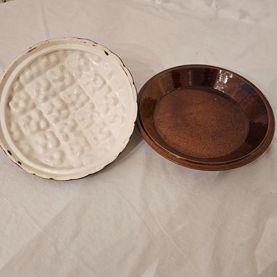 Longabarger Ceramic Pie Pan, Over and Back Pie Plate and More (K-DW)