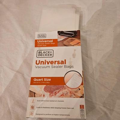 Nesco Vacuum Sealer and Vacuum Bags (K-DW)