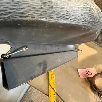 2 Canadian Geese decoys