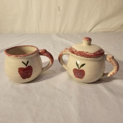 Apple Themed Crockery & More (K-JS)