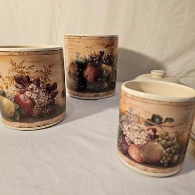 Fruit & Wine Themed Ceramic Ware & More (K-JS)