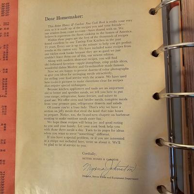 Kitchen Cookbooks & More Fun Kitchen Accessories (K-JS)