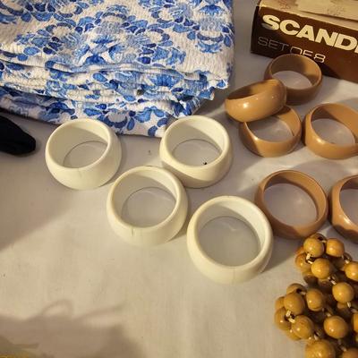 Napkins, Napkin Rings & More (K-JS)