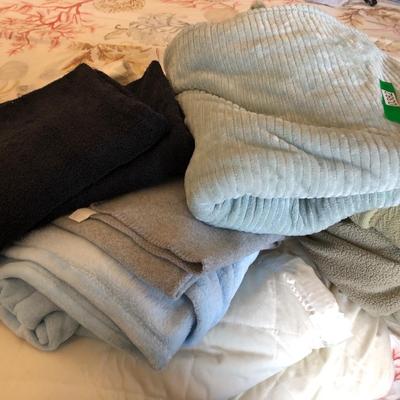 Throw Blankets / Shavel Electric Blanket / Bath Towels