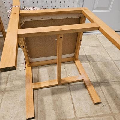 Small Wooden Table & Chairs (K-JS)