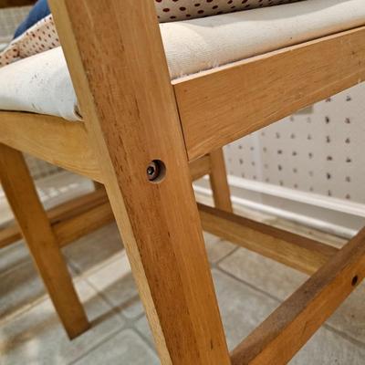 Small Wooden Table & Chairs (K-JS)