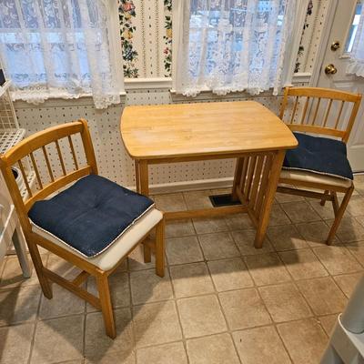 Small Wooden Table & Chairs (K-JS)