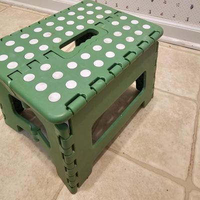 Stepstools, Shelves & Lazy Susans (K-JS)