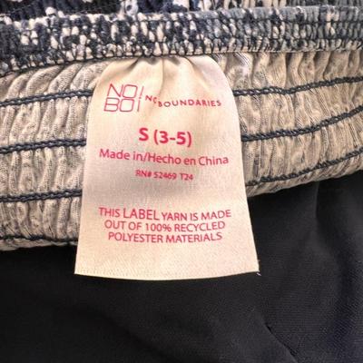 Lot of 8 Womenâ€™s Summer Tops Sz S- M