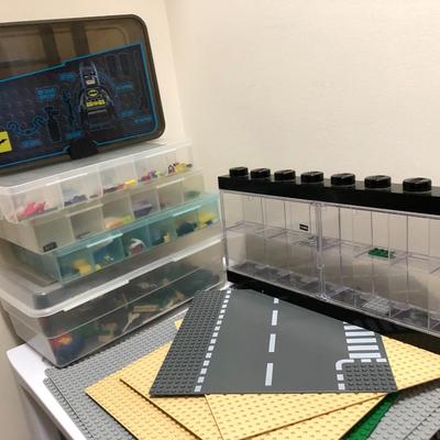 MEGA Lego Lot w/ containers (Many Star Wars)