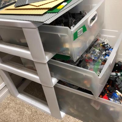 MEGA Lego Lot w/ containers (Many Star Wars)
