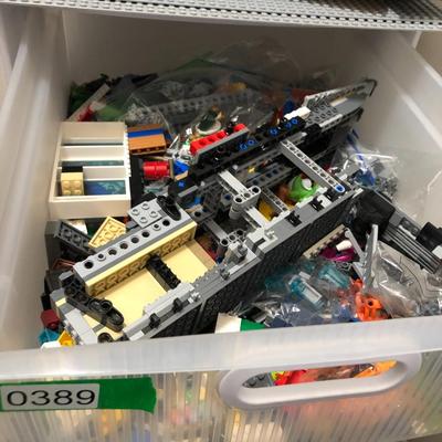 MEGA Lego Lot w/ containers (Many Star Wars)