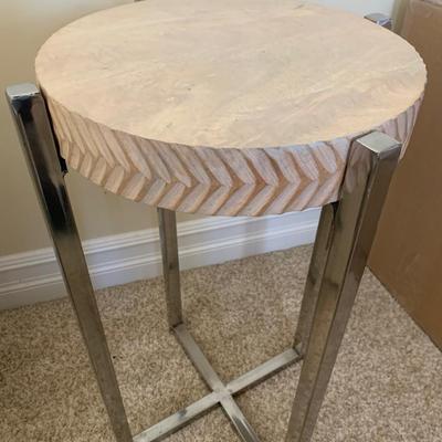 Chome Leg Round Table