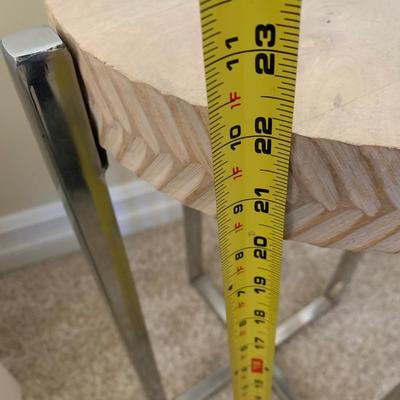 Chome Leg Round Table