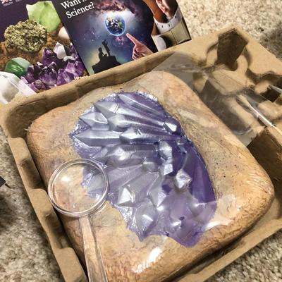 National Geographic Crystal & Gemstone Kits ***new in box