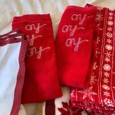 Hand Towels & Pot Holders Lot