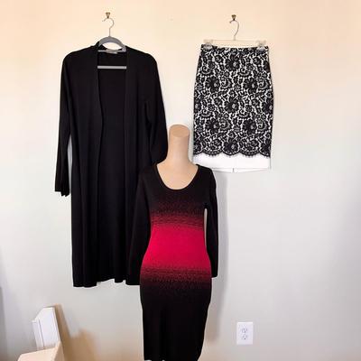 Lot Womenâ€™s Dresses Skirt Sz. SM