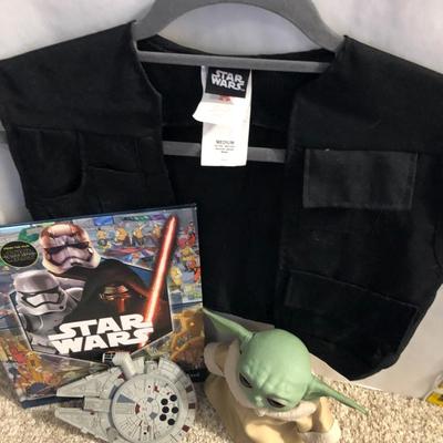 Star Wars Childâ€™s Vest, Book, The Child, M Falcon